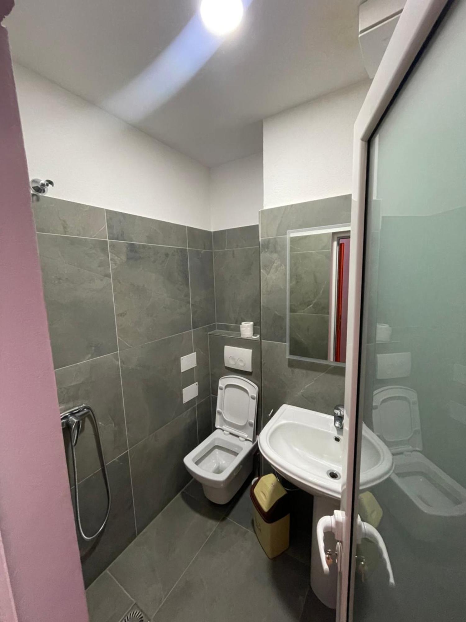 Lura Hotel Fushe-Lure Εξωτερικό φωτογραφία