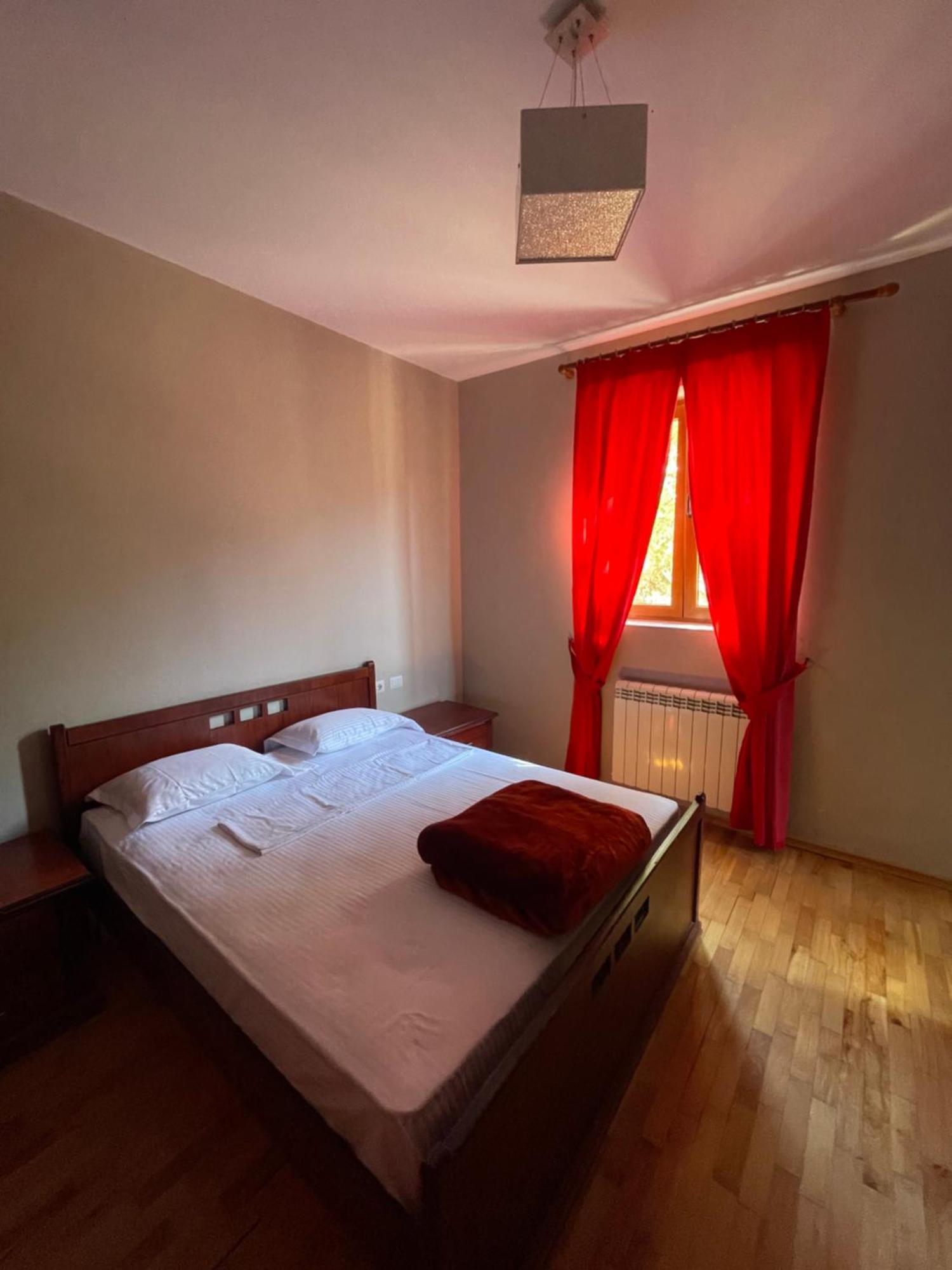 Lura Hotel Fushe-Lure Εξωτερικό φωτογραφία