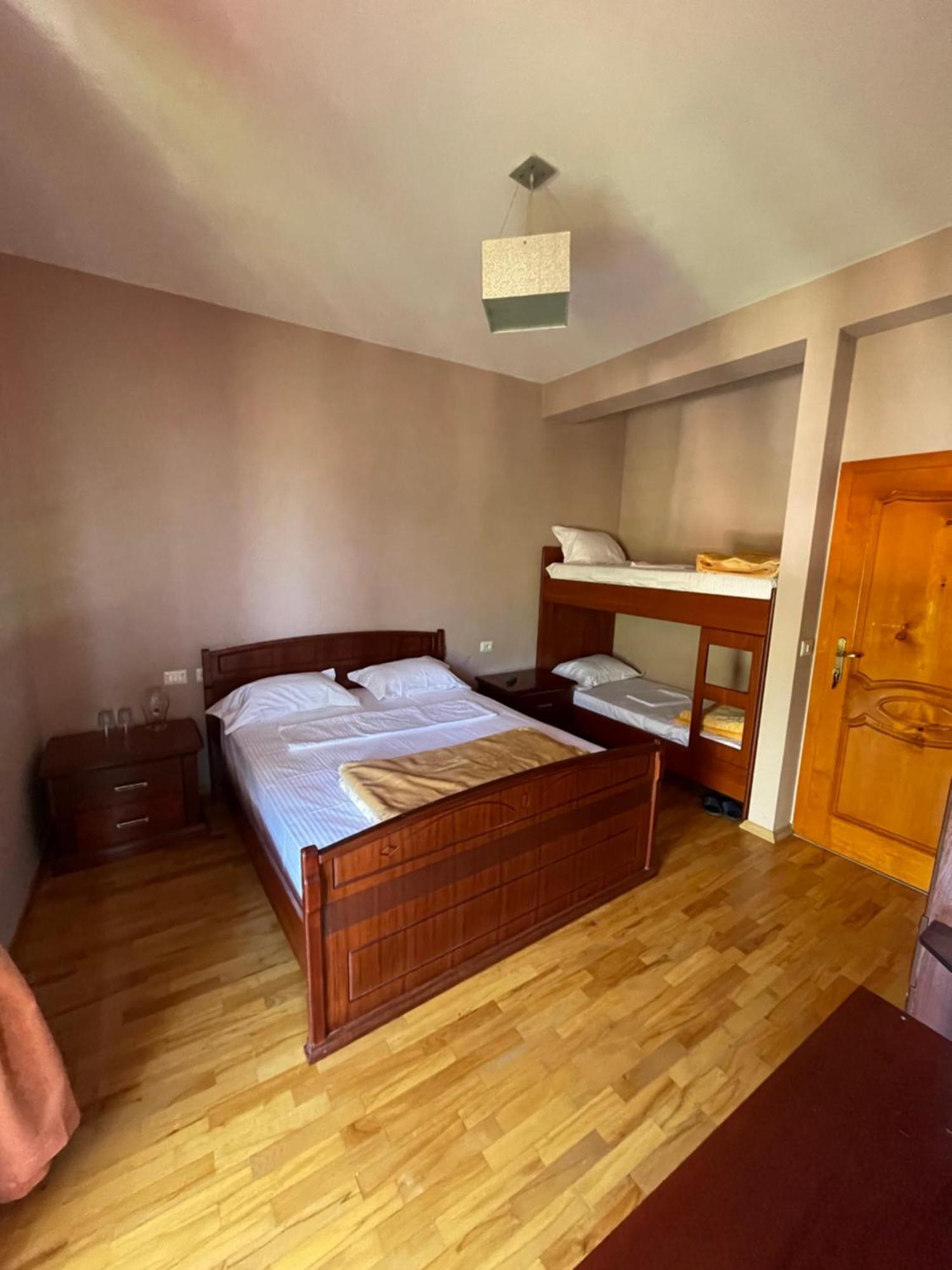 Lura Hotel Fushe-Lure Εξωτερικό φωτογραφία