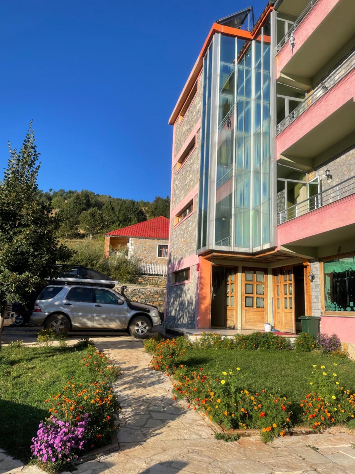 Lura Hotel Fushe-Lure Εξωτερικό φωτογραφία