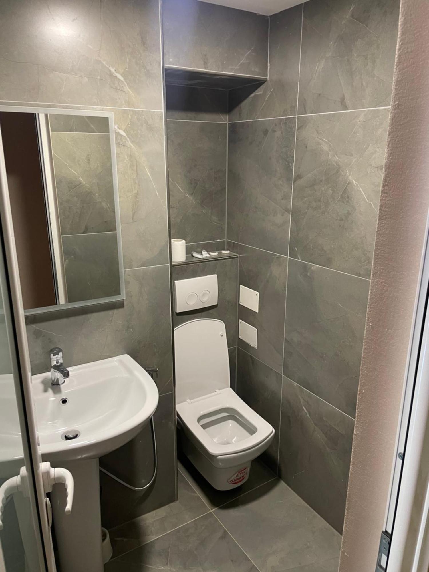 Lura Hotel Fushe-Lure Εξωτερικό φωτογραφία