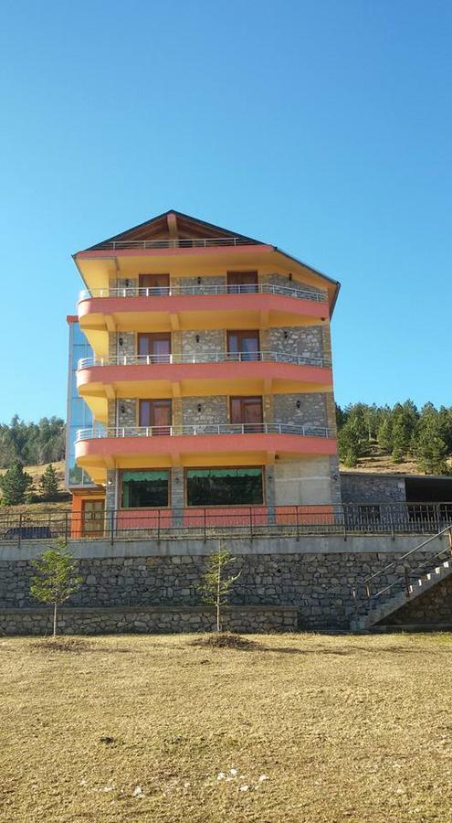Lura Hotel Fushe-Lure Εξωτερικό φωτογραφία